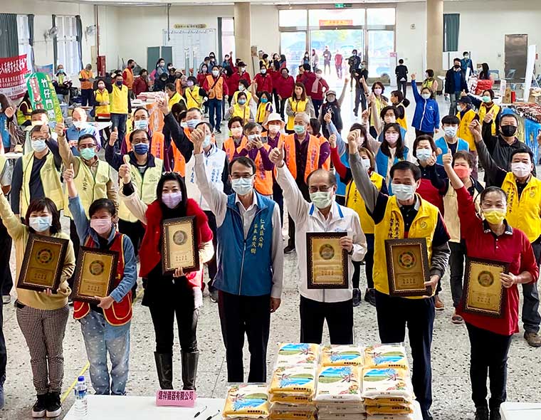 台塑寒冬送暖 嘉惠仁武及大樹弱勢好過年