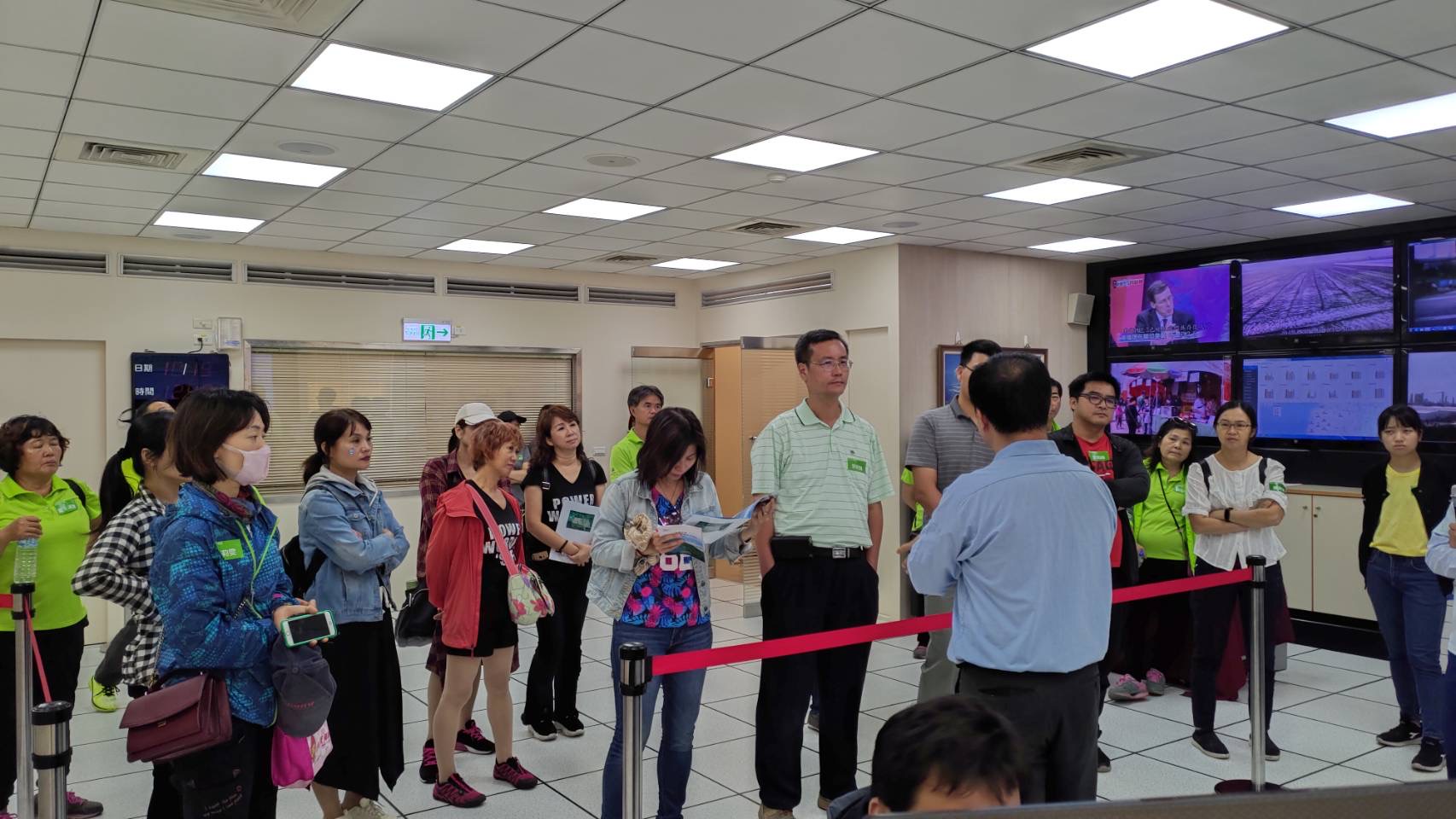 09-環保局參觀監測中心.JPG